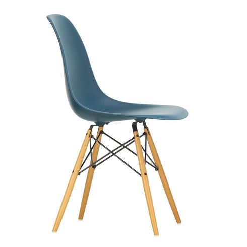 Cadeira Eames em Plástico DSW / Ácer Dourado